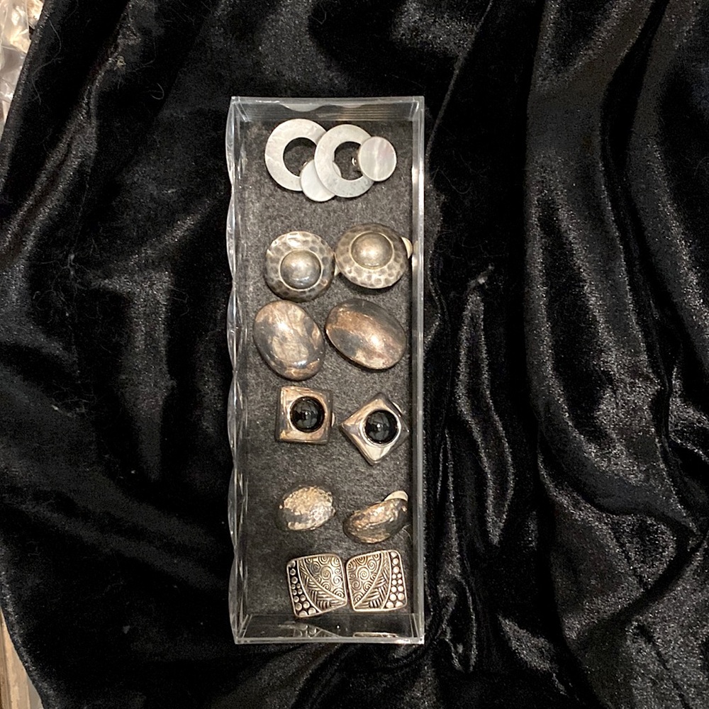 6 pairs of clip on ear rings
